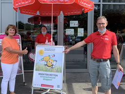 v.l.: Dr. Ursula Pitzner (Parteilos), Karin Wilhelm (SPD), Willi van Beek (SPD) setzen sich für die Volksinitiative Artenvielfalt ein.